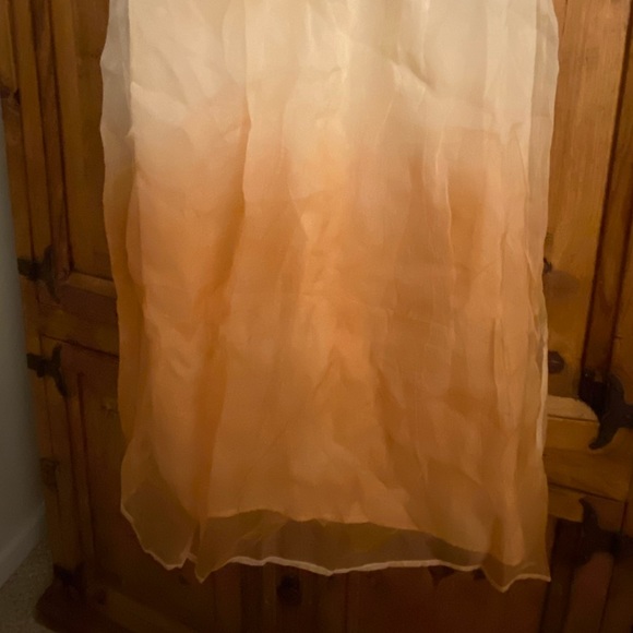 Dress - Picture 5 of 8